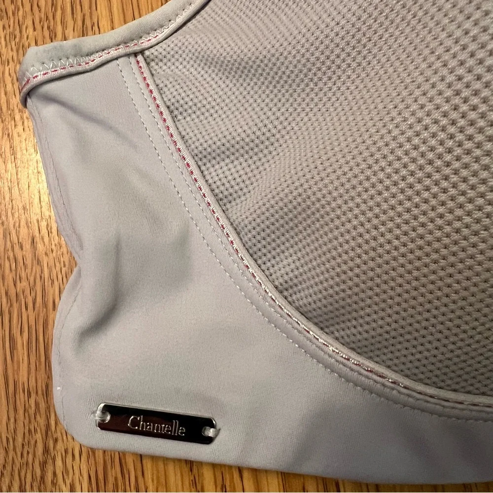 Chantelle Light Gray High Impact bra. - Picture 6 of 13